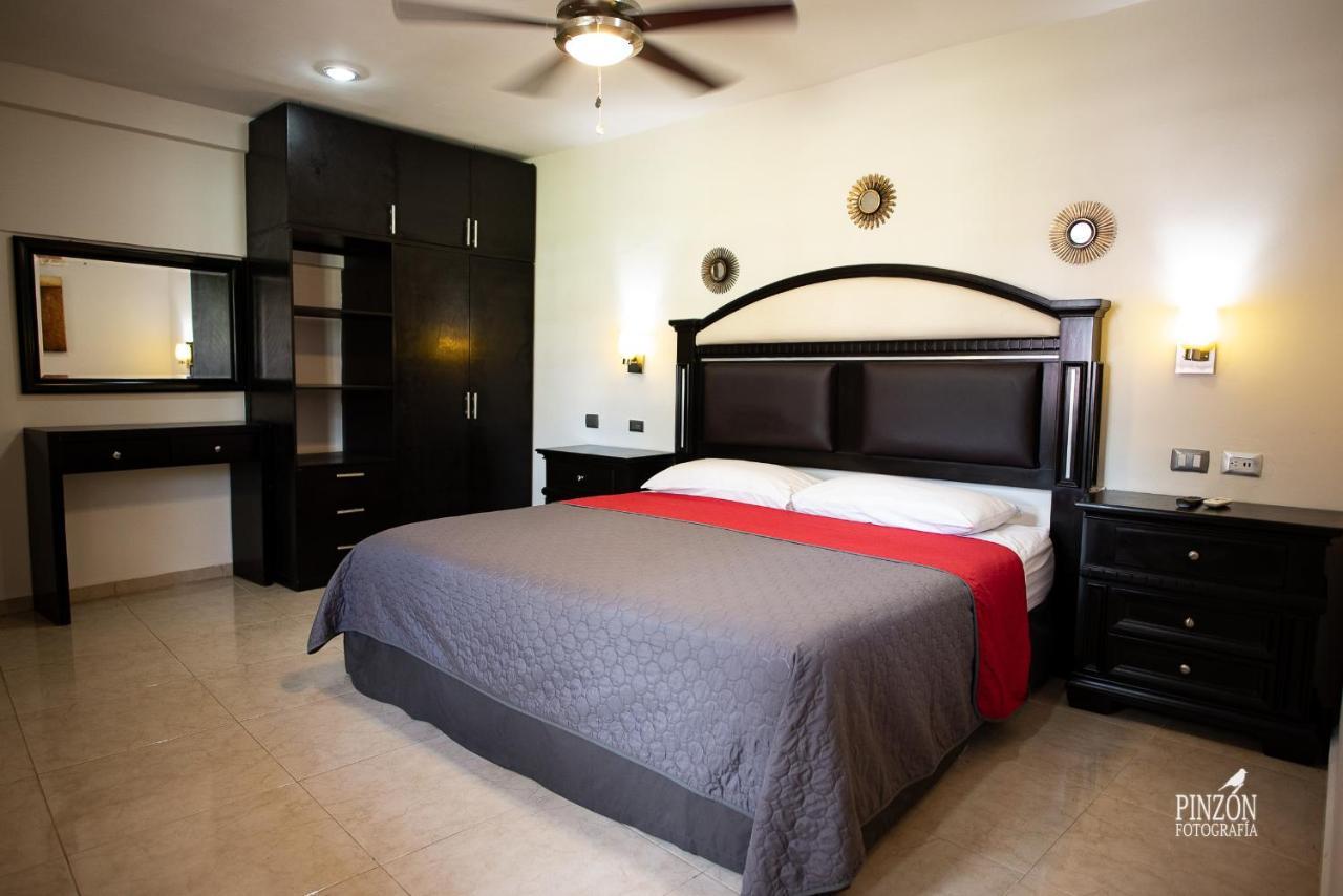 Hotel Suites Paraiso Mérida Esterno foto