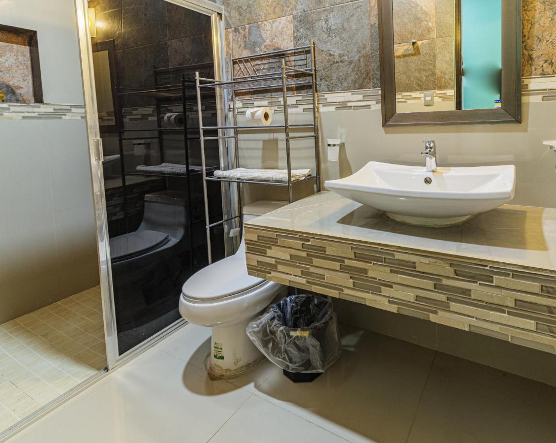 Hotel Suites Paraiso Mérida Esterno foto